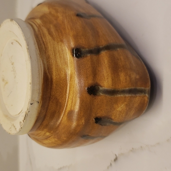 BOWL Ornate brown triangle shaped bowl pottery SAHER 09 on bottom decorative - Picture 10 of 11